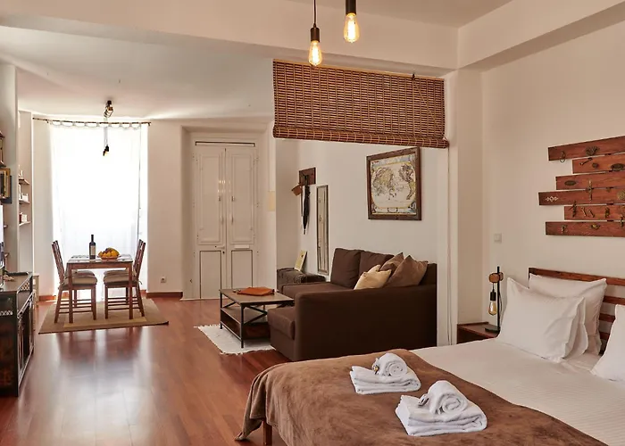 Διαμέρισμα The Back Yard Nest *