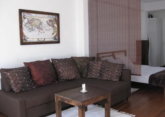 The Back Yard Nest Διαμέρισμα