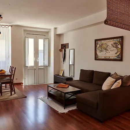 The Back Yard Nest Apartment Lissabon