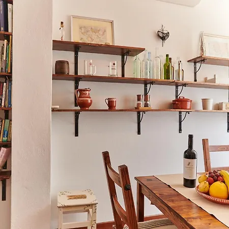 The Back Yard Nest Apartment Lissabon