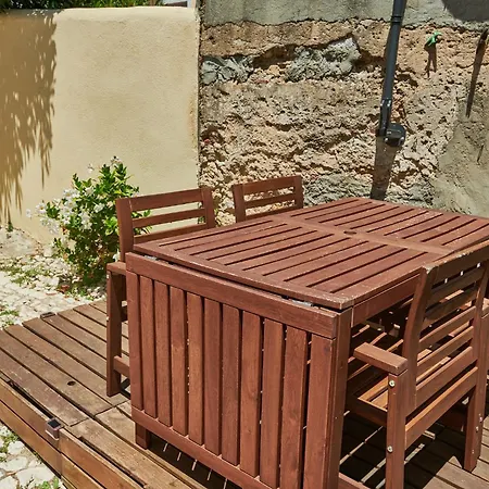 The Back Yard Nest *