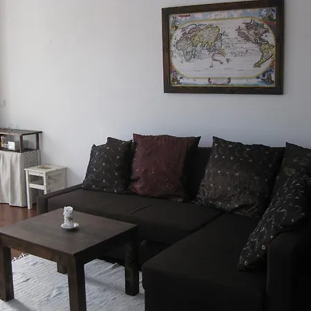 The Back Yard Nest Apartmán *